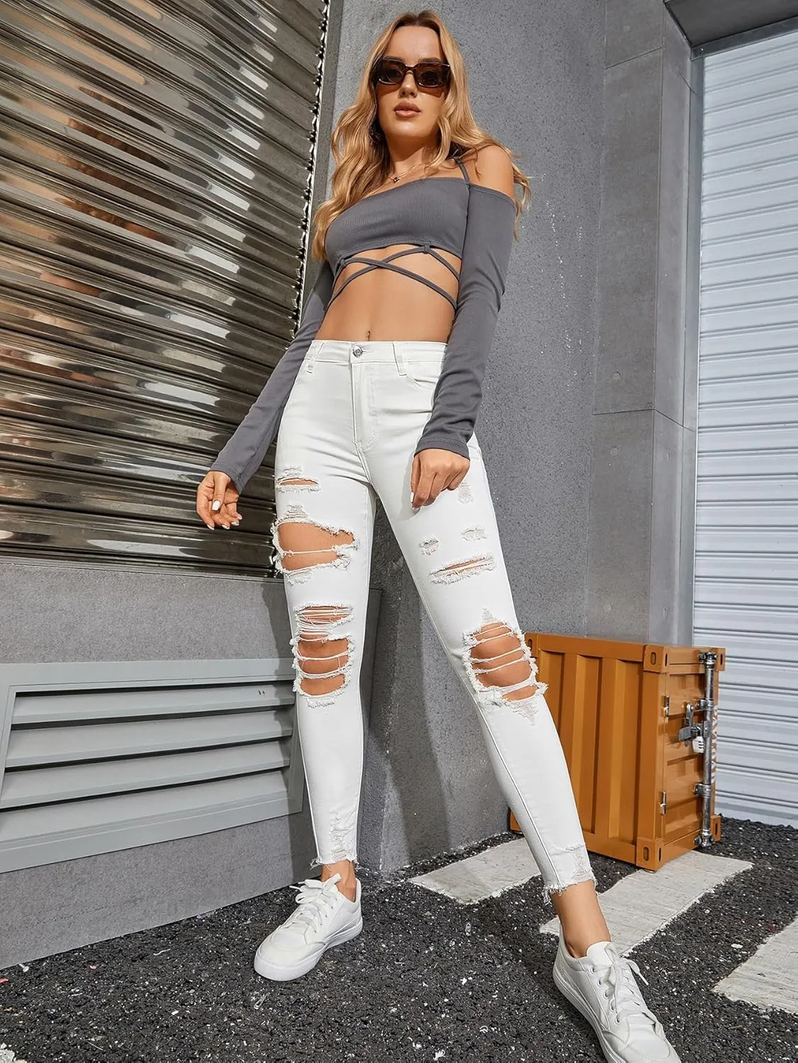Floerns Women's Cut Out Ripped Jeans Raw Hem High Waist Skinny Denim Pants
