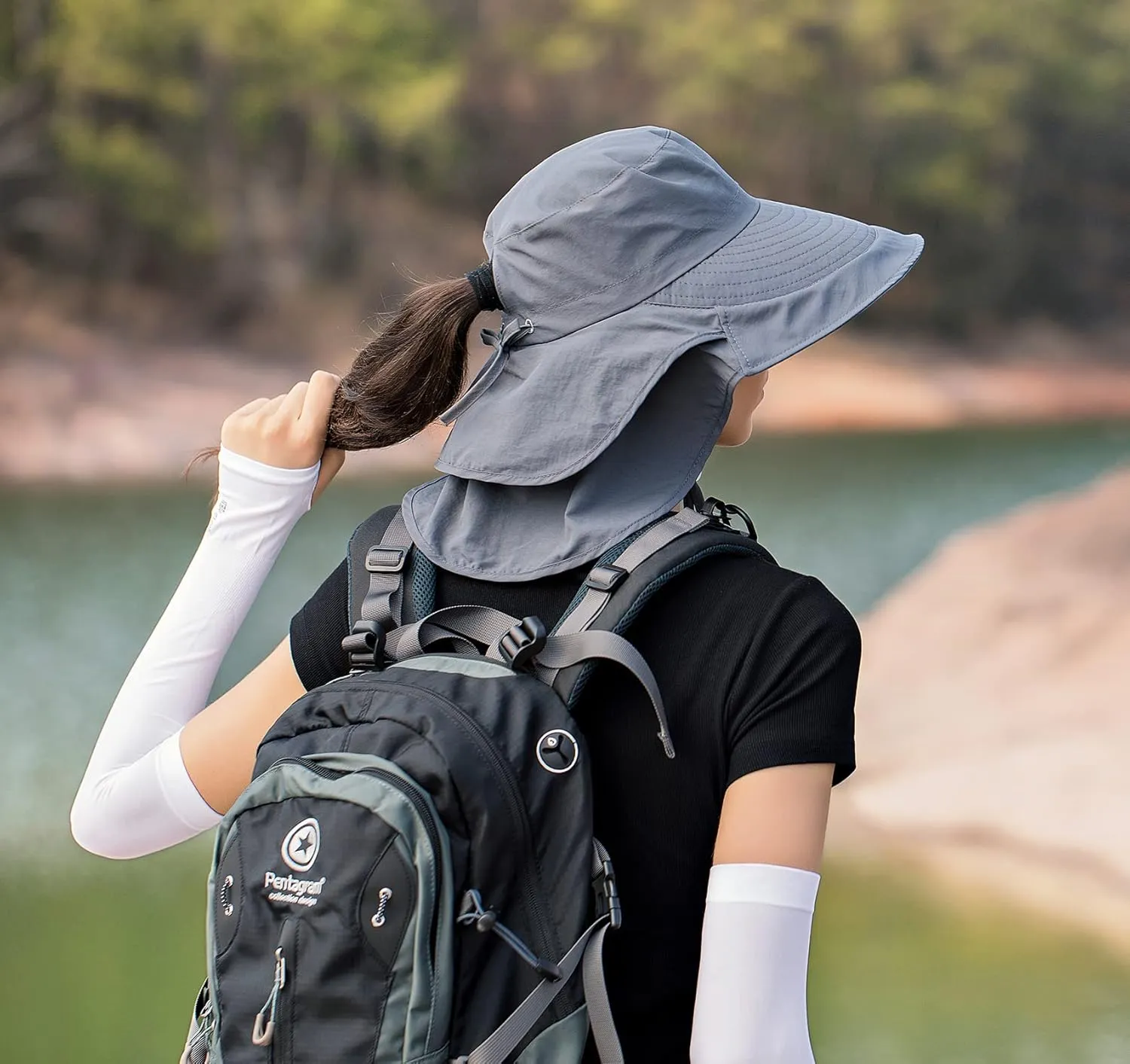 Women Sun Hats UV Protection Wide Brim Foldable Ponytail Hole Beach Hats with Neck Cover for Gardening